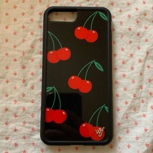 Iphone 6/6s/7/8 Plus Wildflower Wild Cherry case